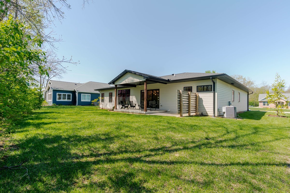 338 Shaggybark Trail, Morton, IL 61550