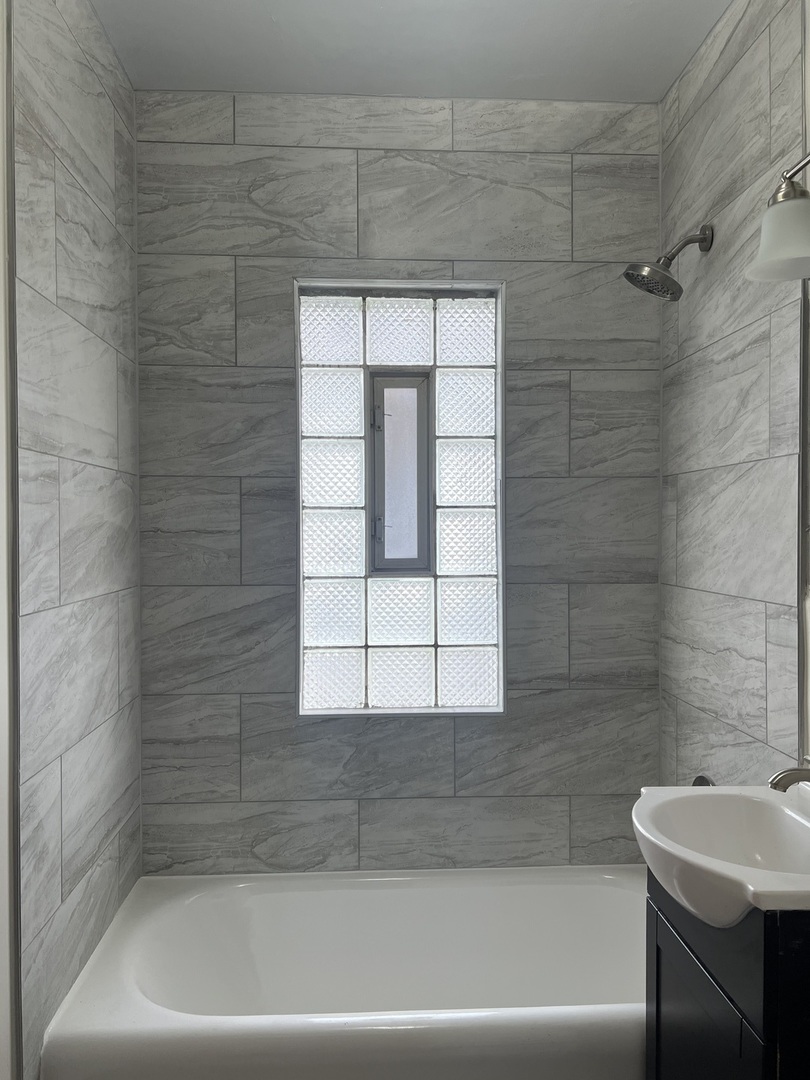 331 157th Street, Calumet City, IL 60409