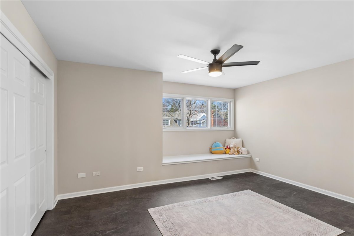 4475 Cornell Avenue, Gurnee, IL 60031