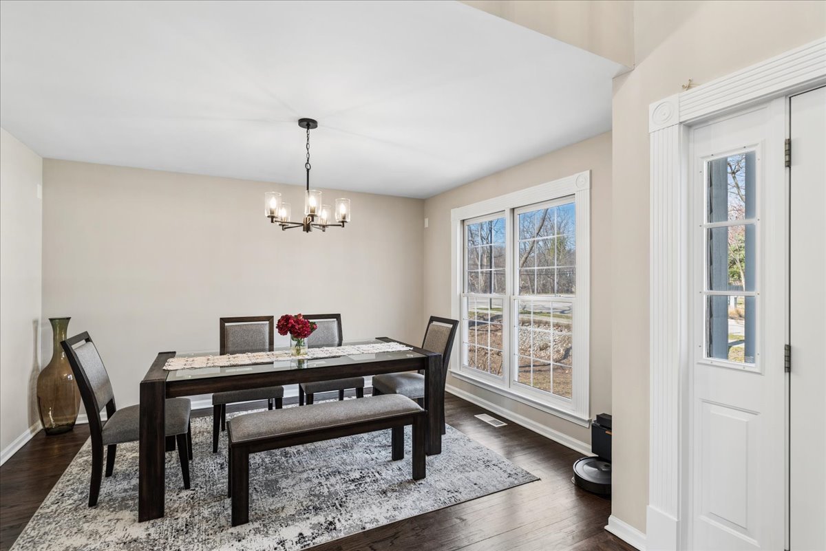 4475 Cornell Avenue, Gurnee, IL 60031