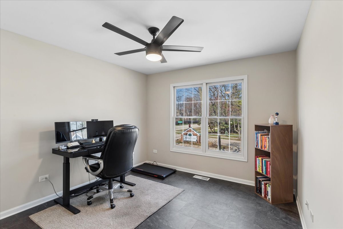 4475 Cornell Avenue, Gurnee, IL 60031