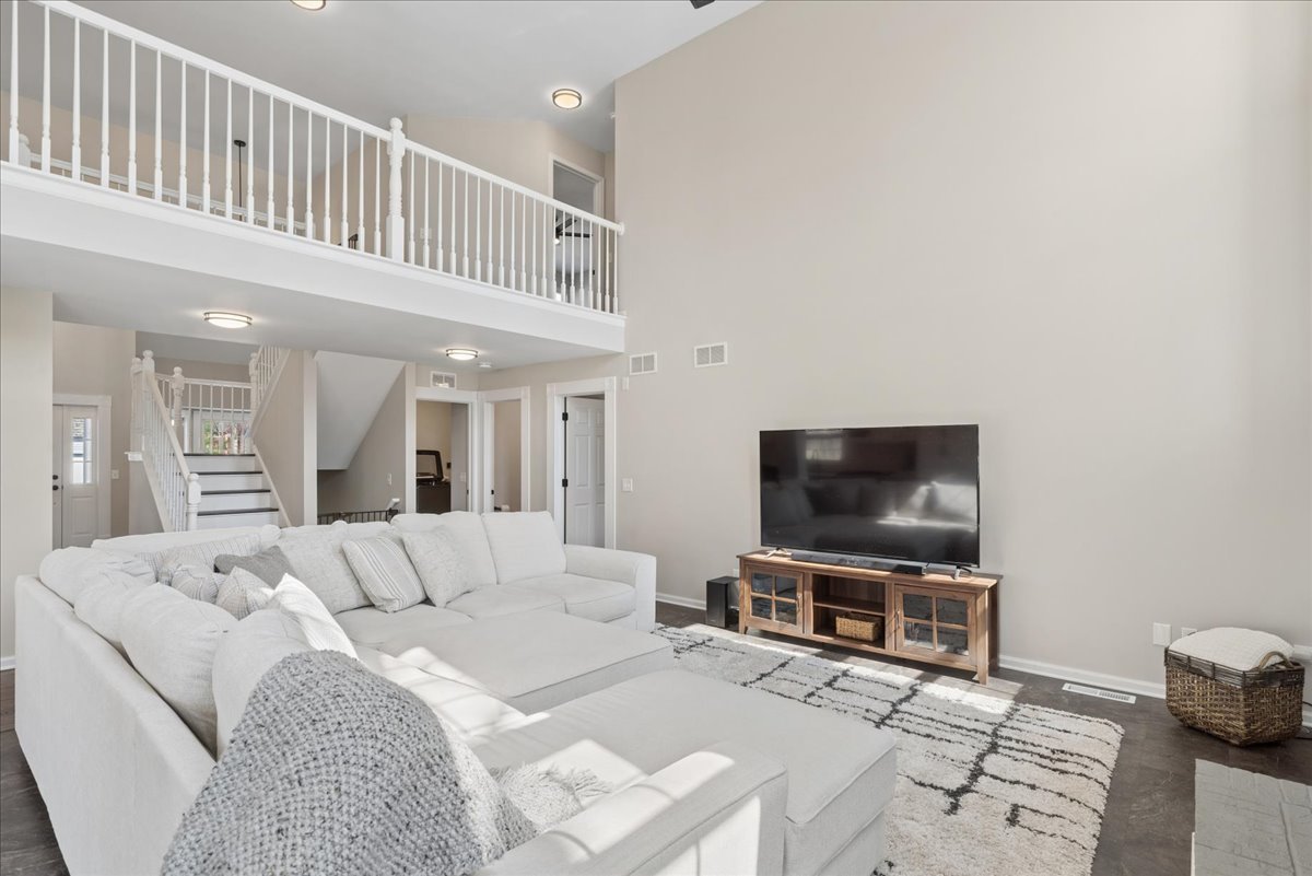 4475 Cornell Avenue, Gurnee, IL 60031