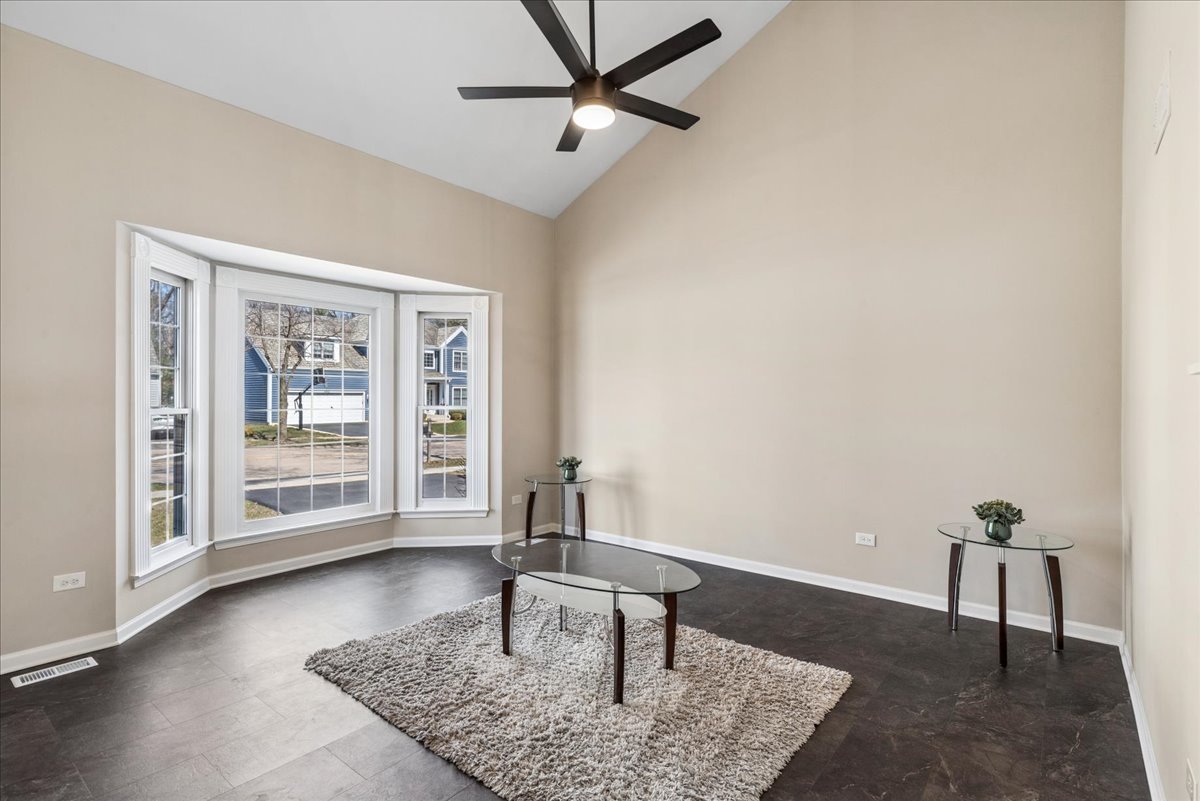 4475 Cornell Avenue, Gurnee, IL 60031