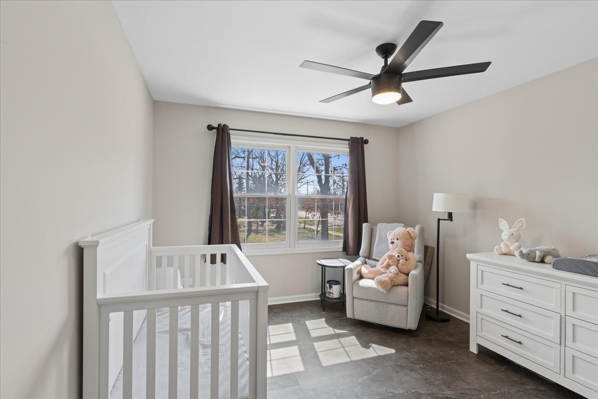 4475 Cornell Avenue, Gurnee, IL 60031