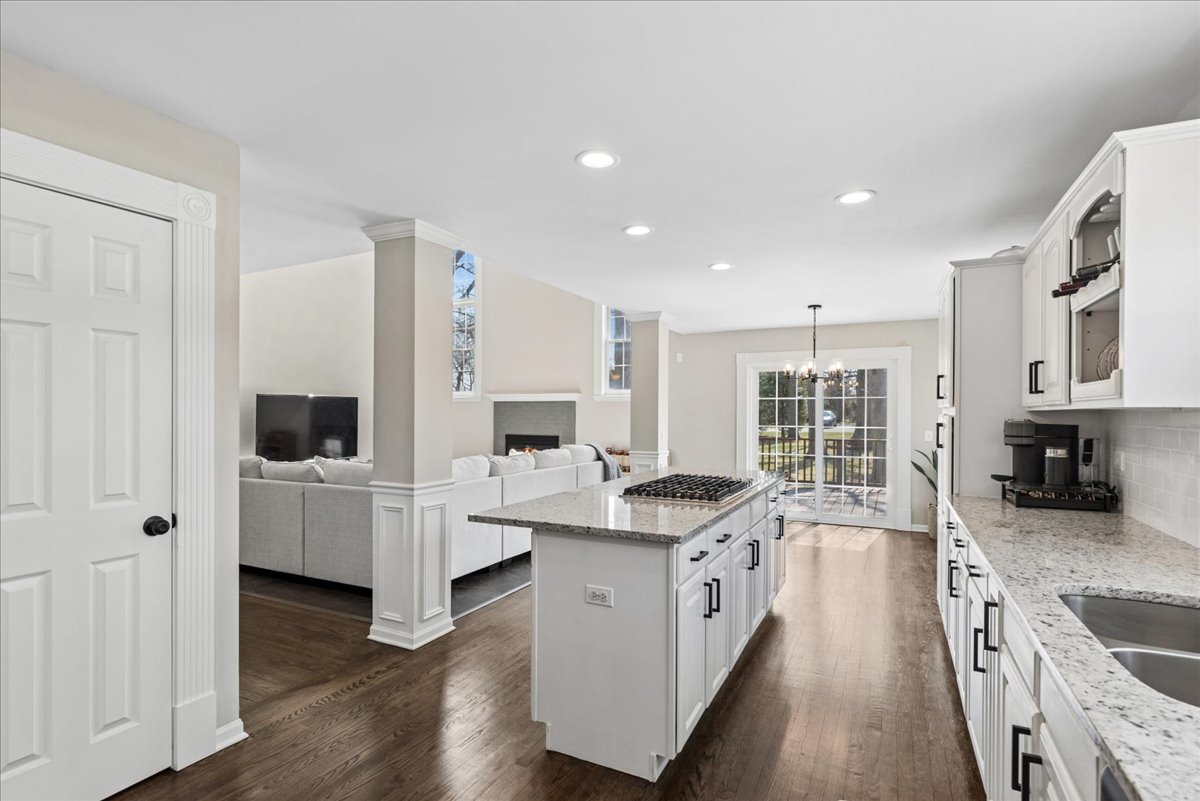 4475 Cornell Avenue, Gurnee, IL 60031