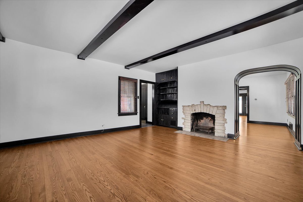 4941 Montgomery Avenue, Downers Grove, IL 60515