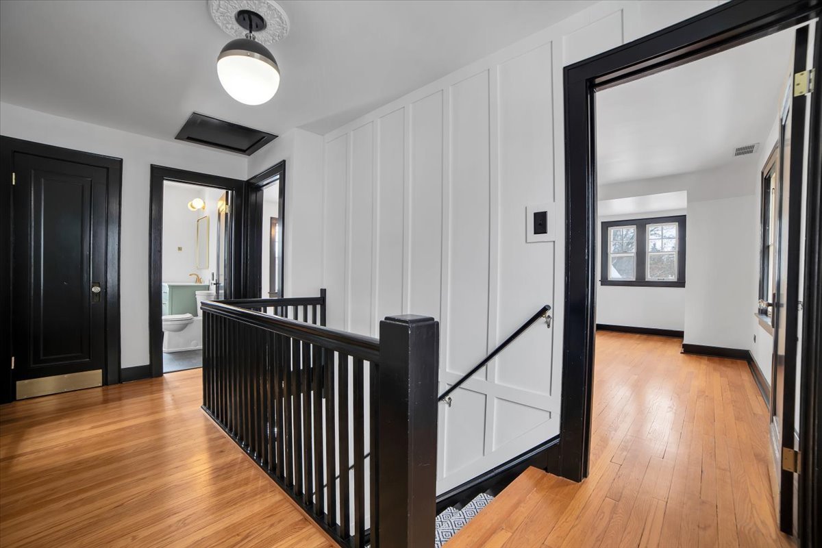 4941 Montgomery Avenue, Downers Grove, IL 60515