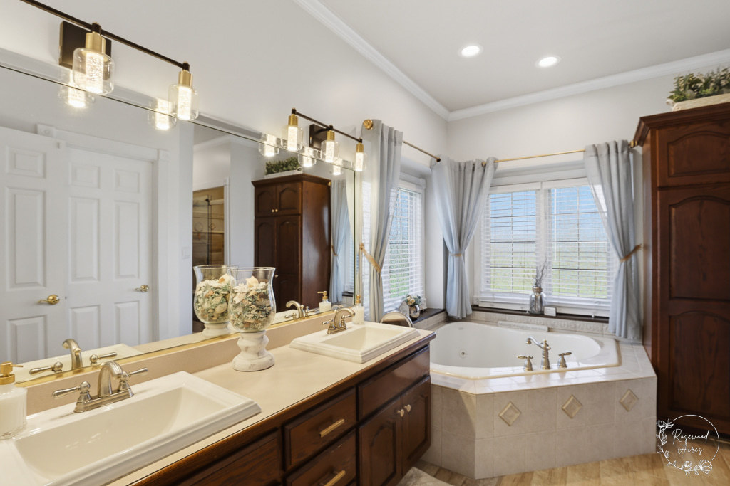 26559 S Jacob Drive, Channahon, IL 60410