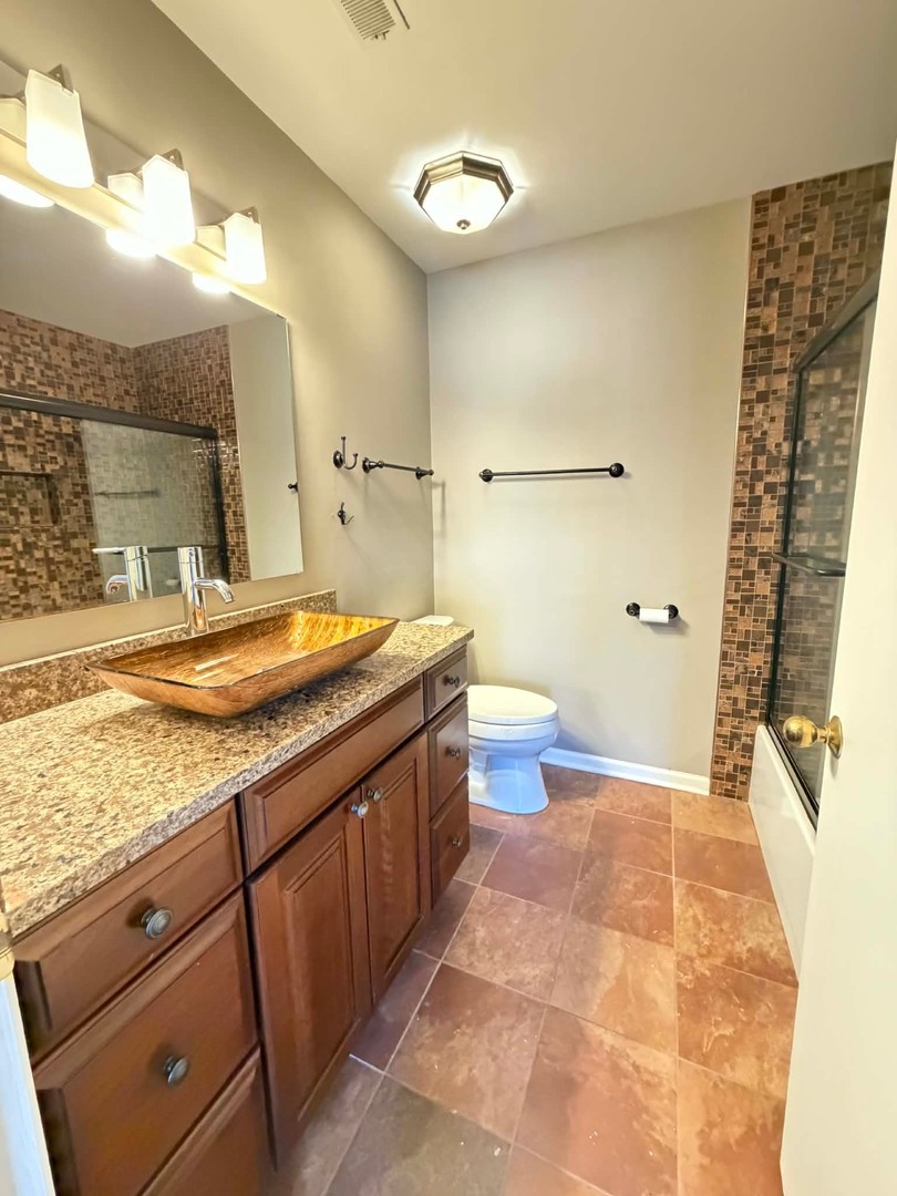 1268 Old Mill Lane, Elk Grove Village, IL 60007