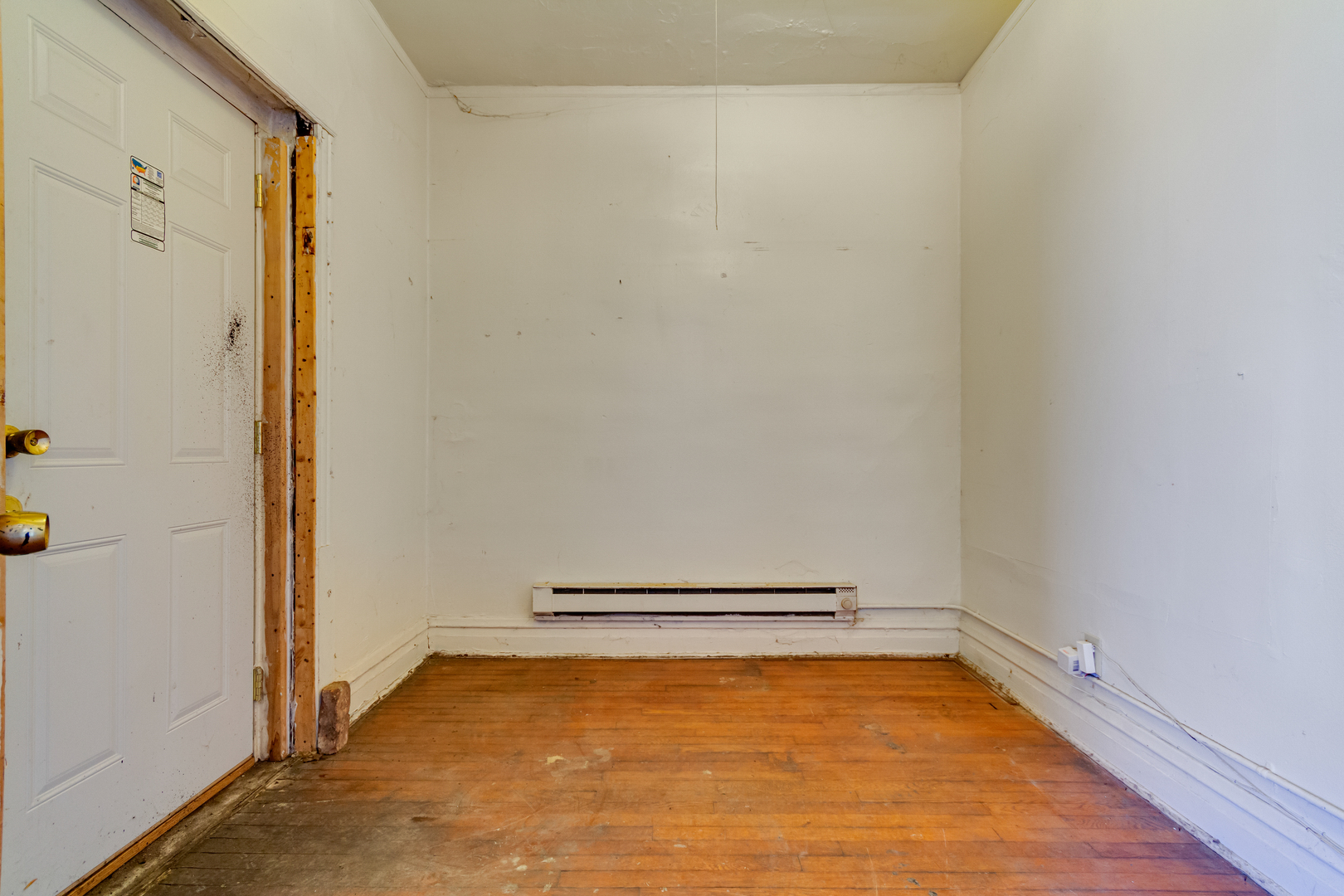 6328 S Langley Avenue, Chicago, IL 60637