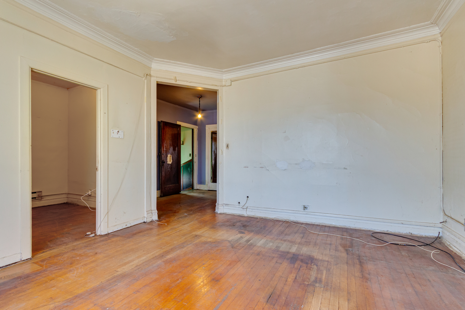 6328 S Langley Avenue, Chicago, IL 60637