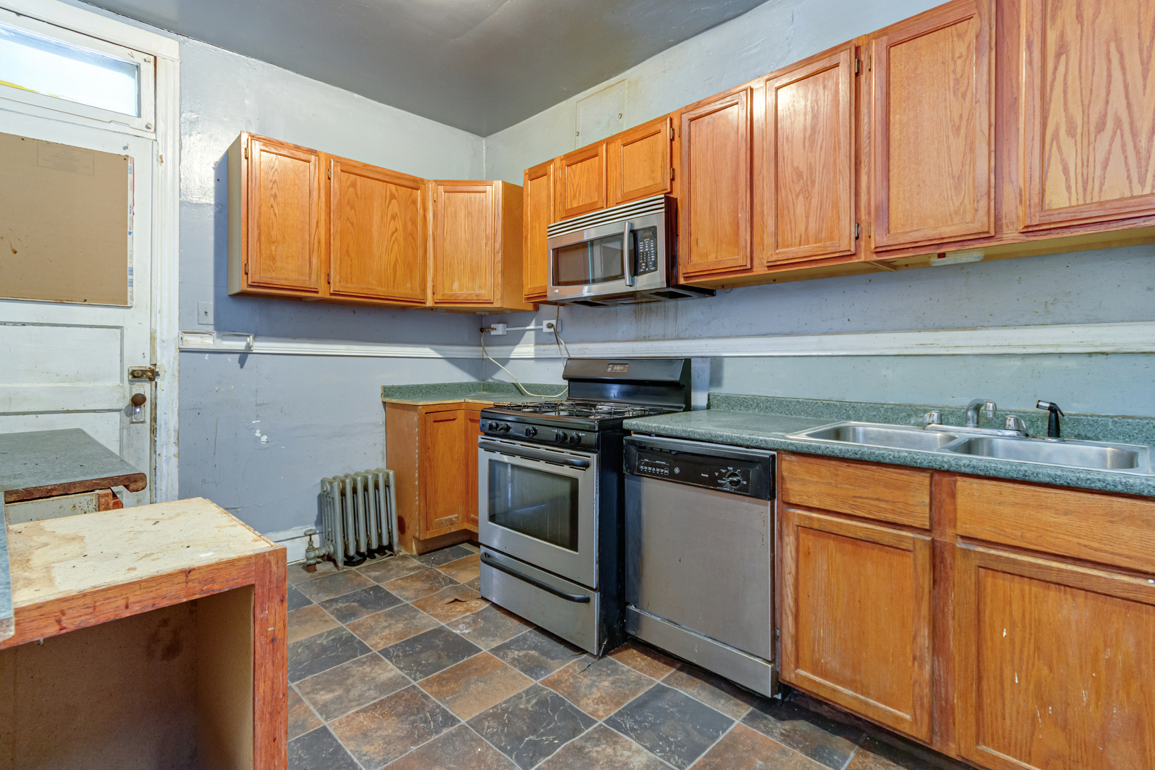 6328 S Langley Avenue, Chicago, IL 60637