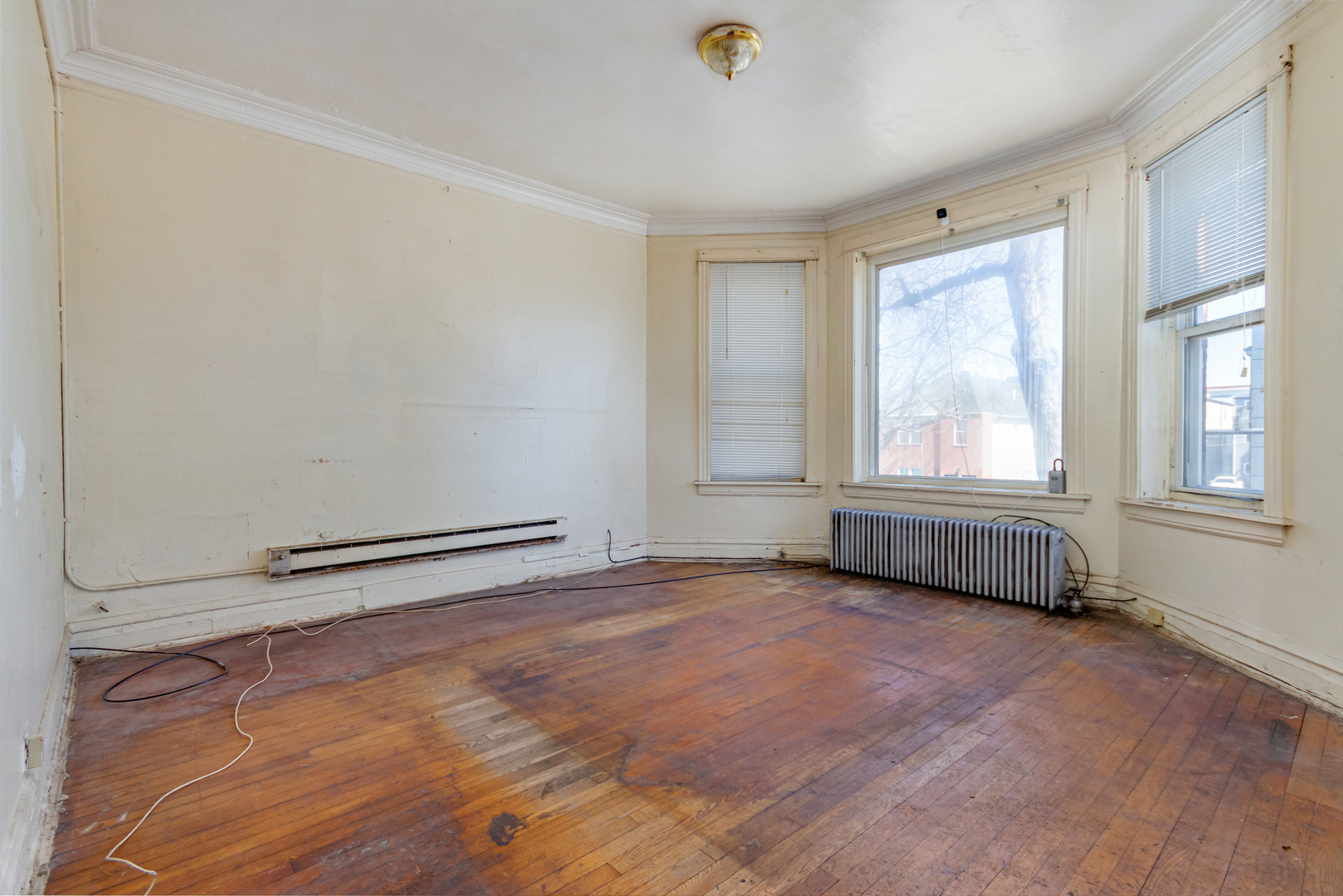 6328 S Langley Avenue, Chicago, IL 60637