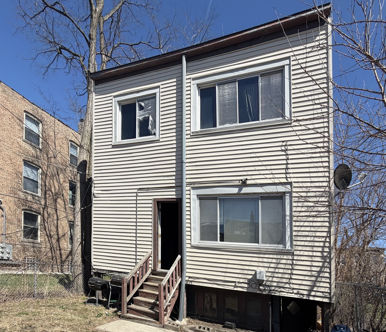 6328 S Langley Avenue, Chicago, IL 60637