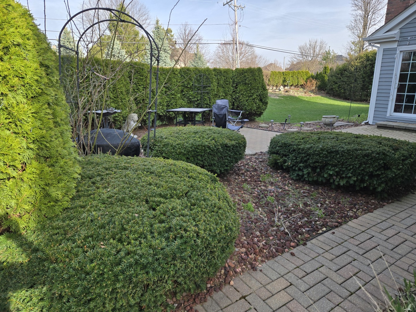 8217 Pine Bluff Court, Darien, IL 60561