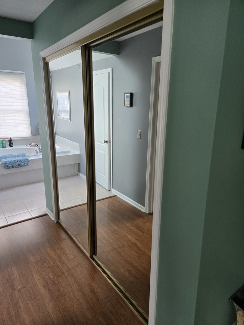 8217 Pine Bluff Court, Darien, IL 60561