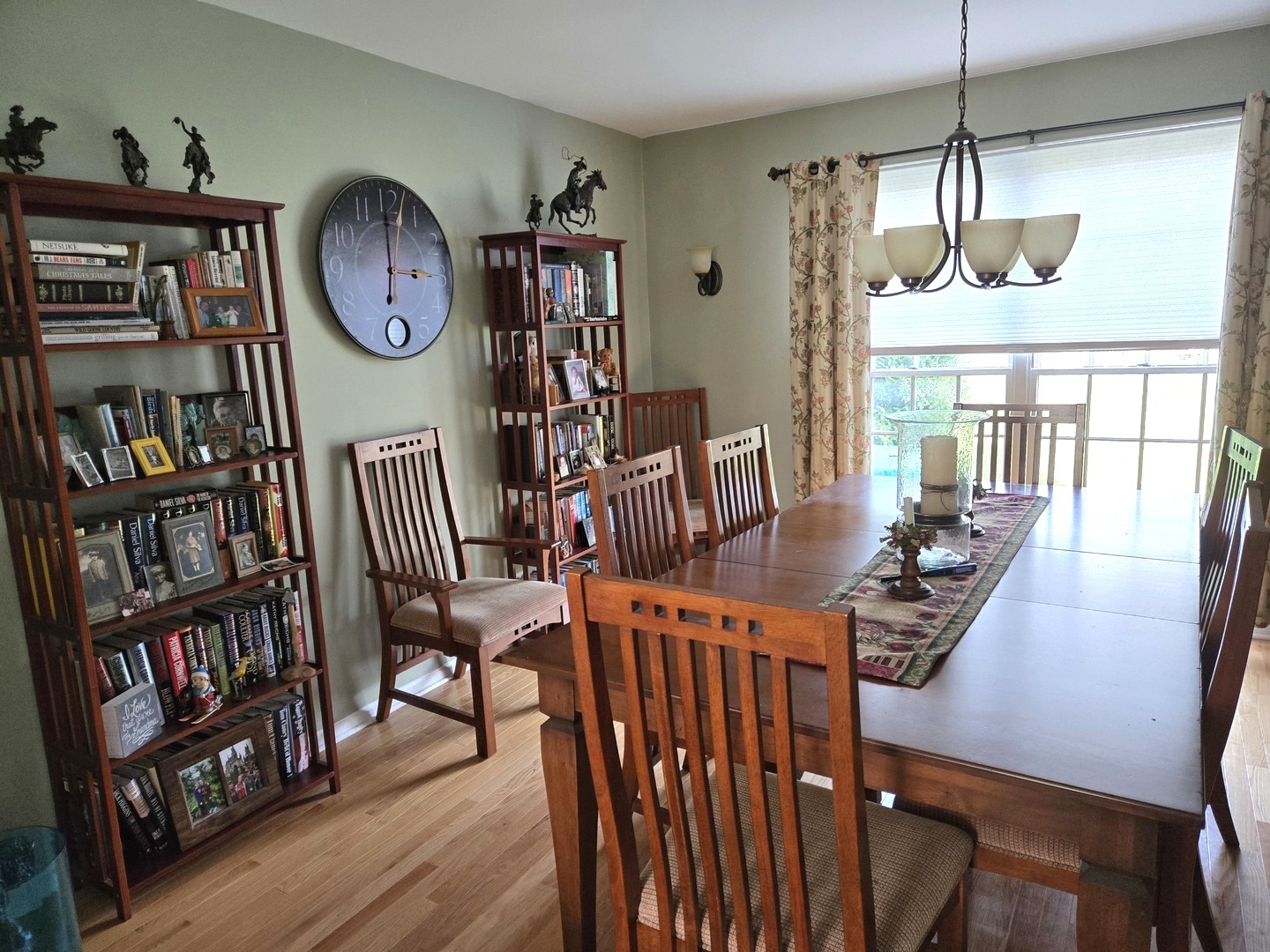 8217 Pine Bluff Court, Darien, IL 60561