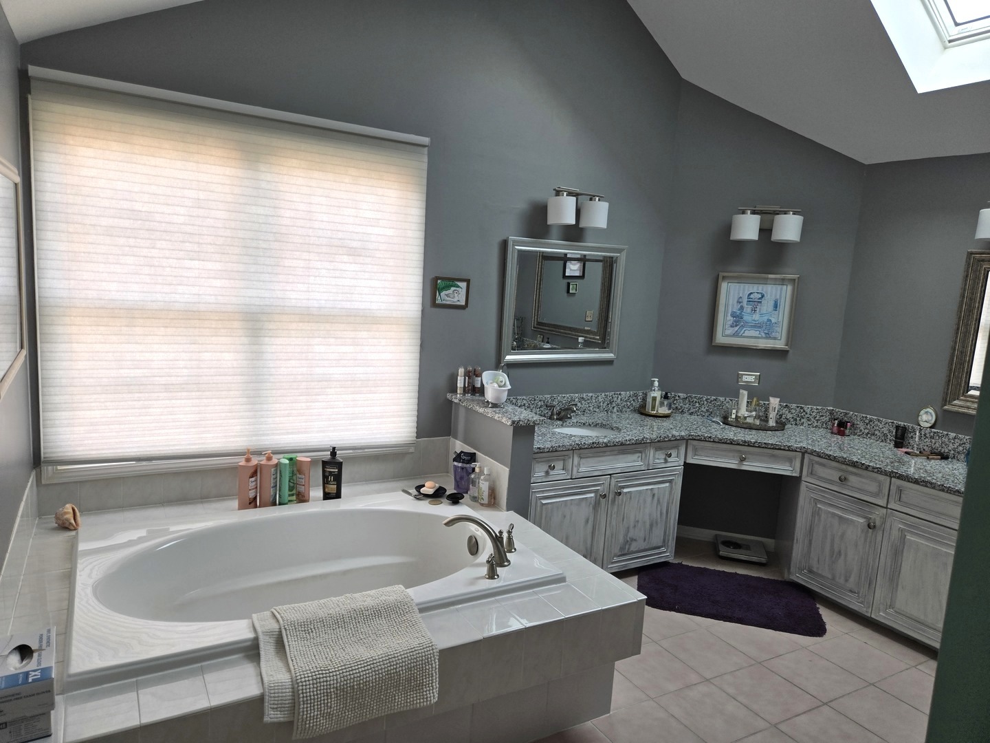 8217 Pine Bluff Court, Darien, IL 60561