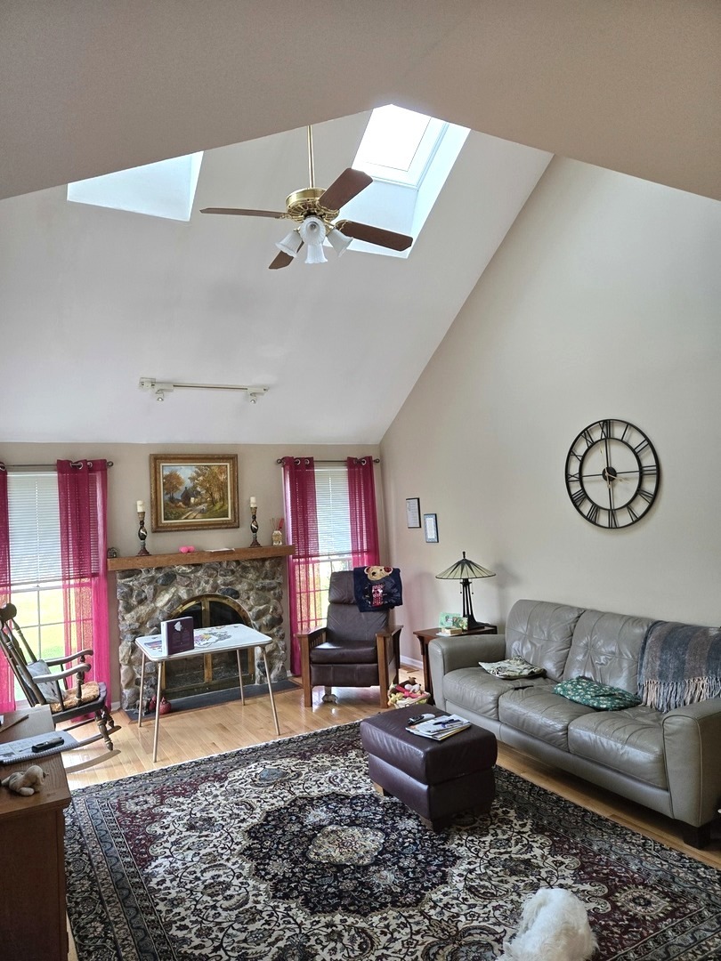 8217 Pine Bluff Court, Darien, IL 60561