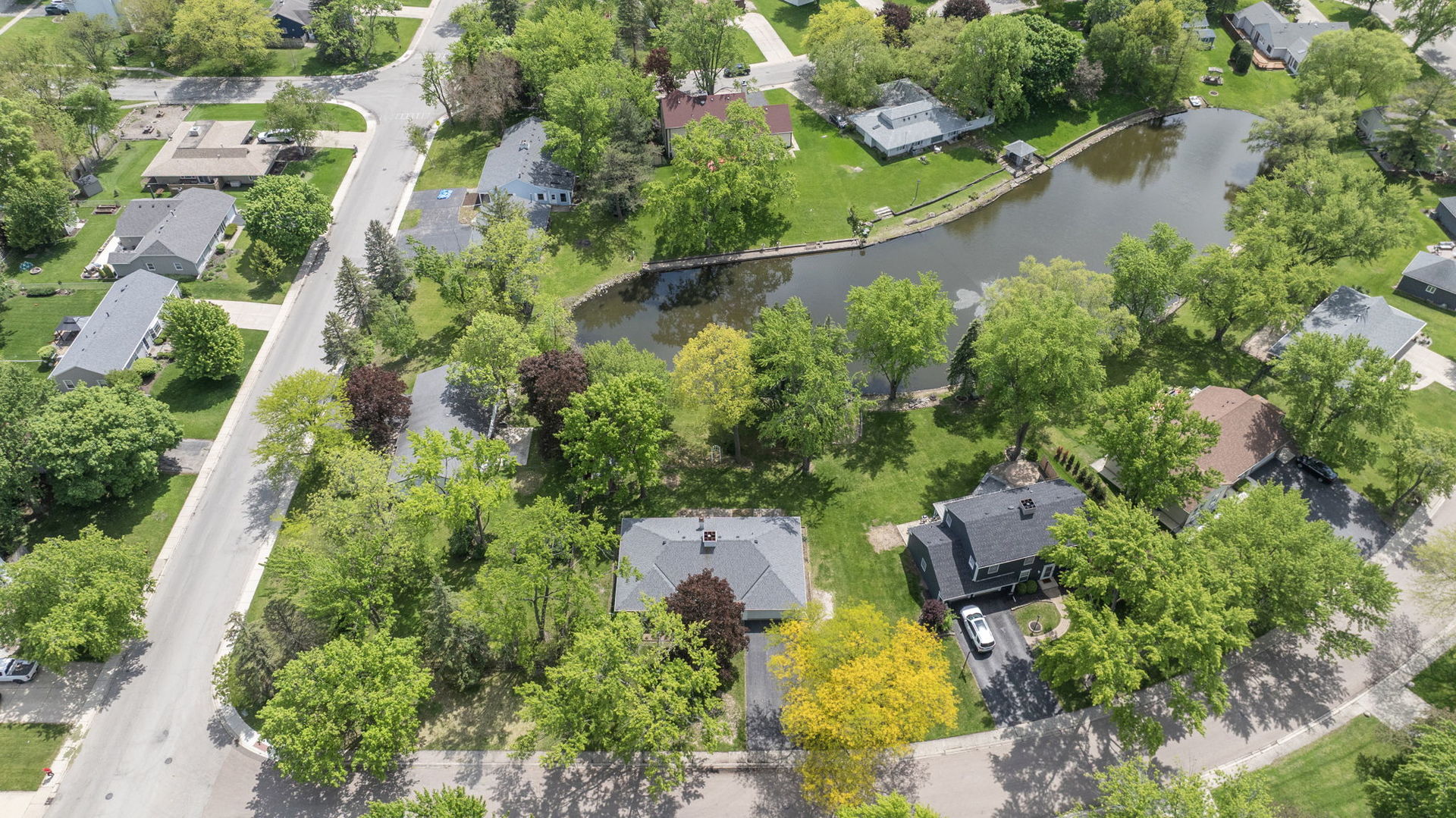 40 Cayman Drive, Montgomery, IL 60538