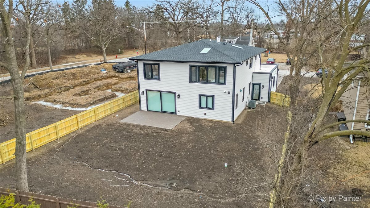 148 Oak Street, Lake Zurich, IL 60047