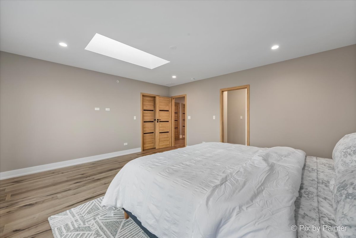 148 Oak Street, Lake Zurich, IL 60047