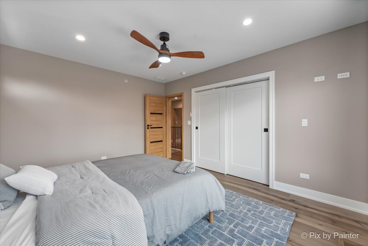 148 Oak Street, Lake Zurich, IL 60047