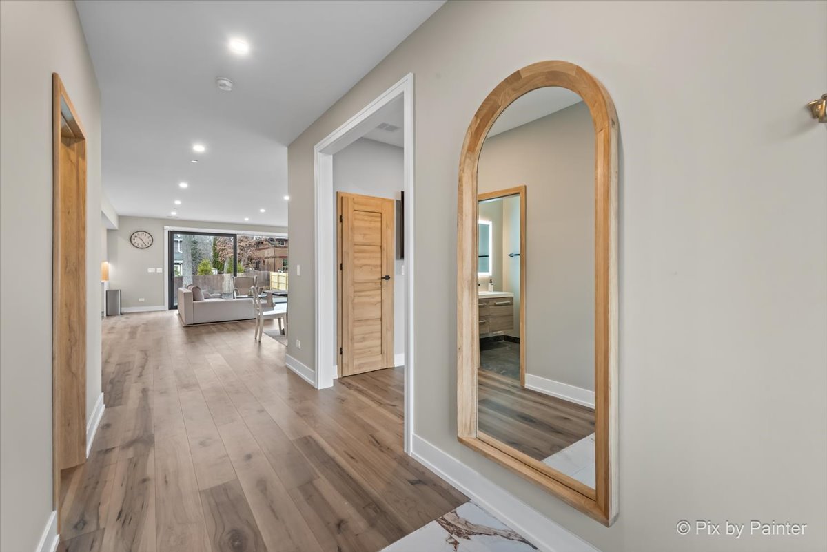 148 Oak Street, Lake Zurich, IL 60047