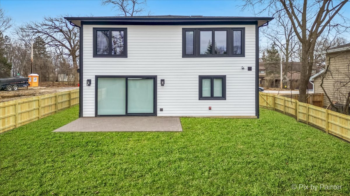 148 Oak Street, Lake Zurich, IL 60047