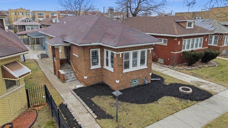 7724 S Chappel Avenue, Chicago, IL 60649
