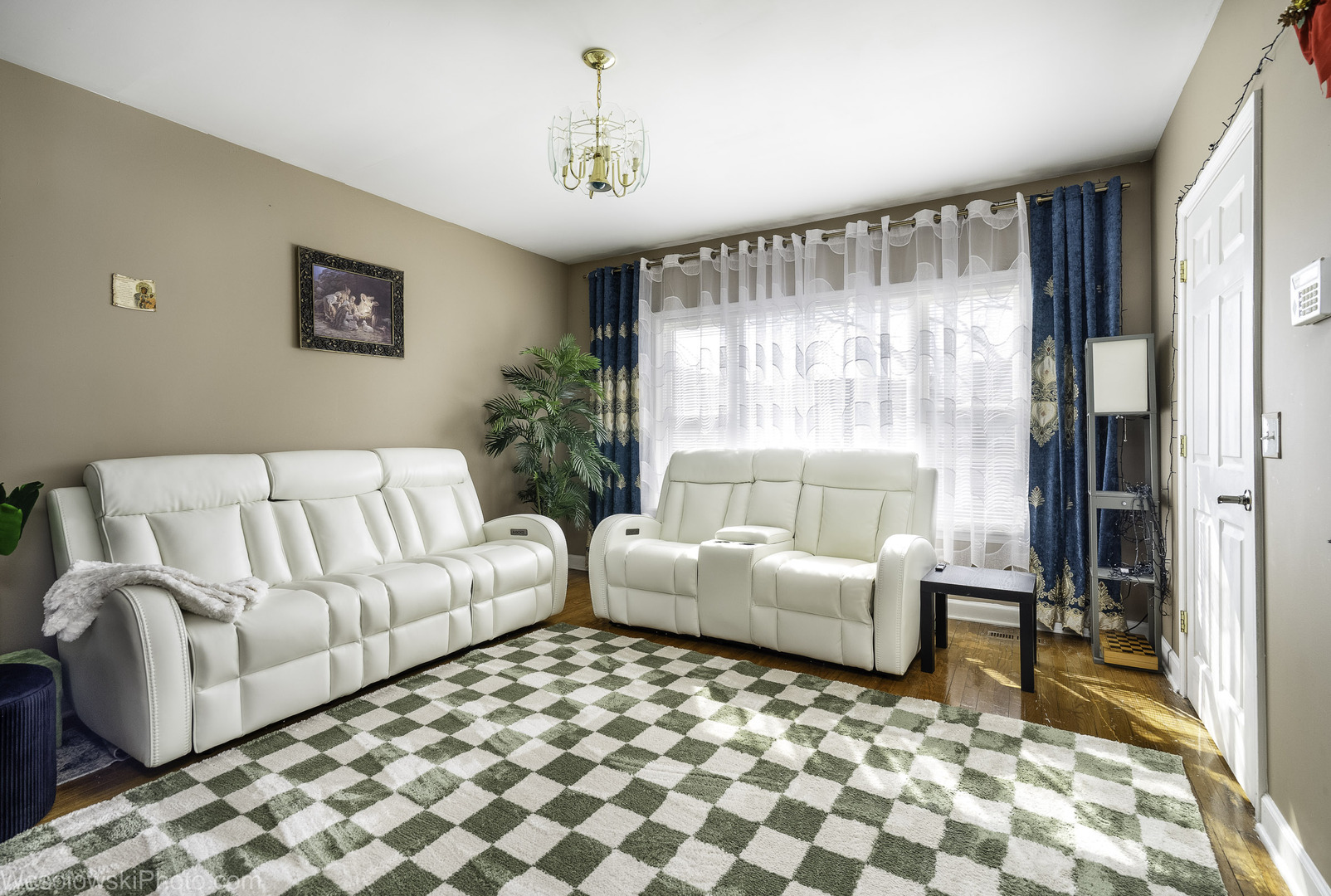 4317 N MEADE Avenue, Chicago, IL 60634