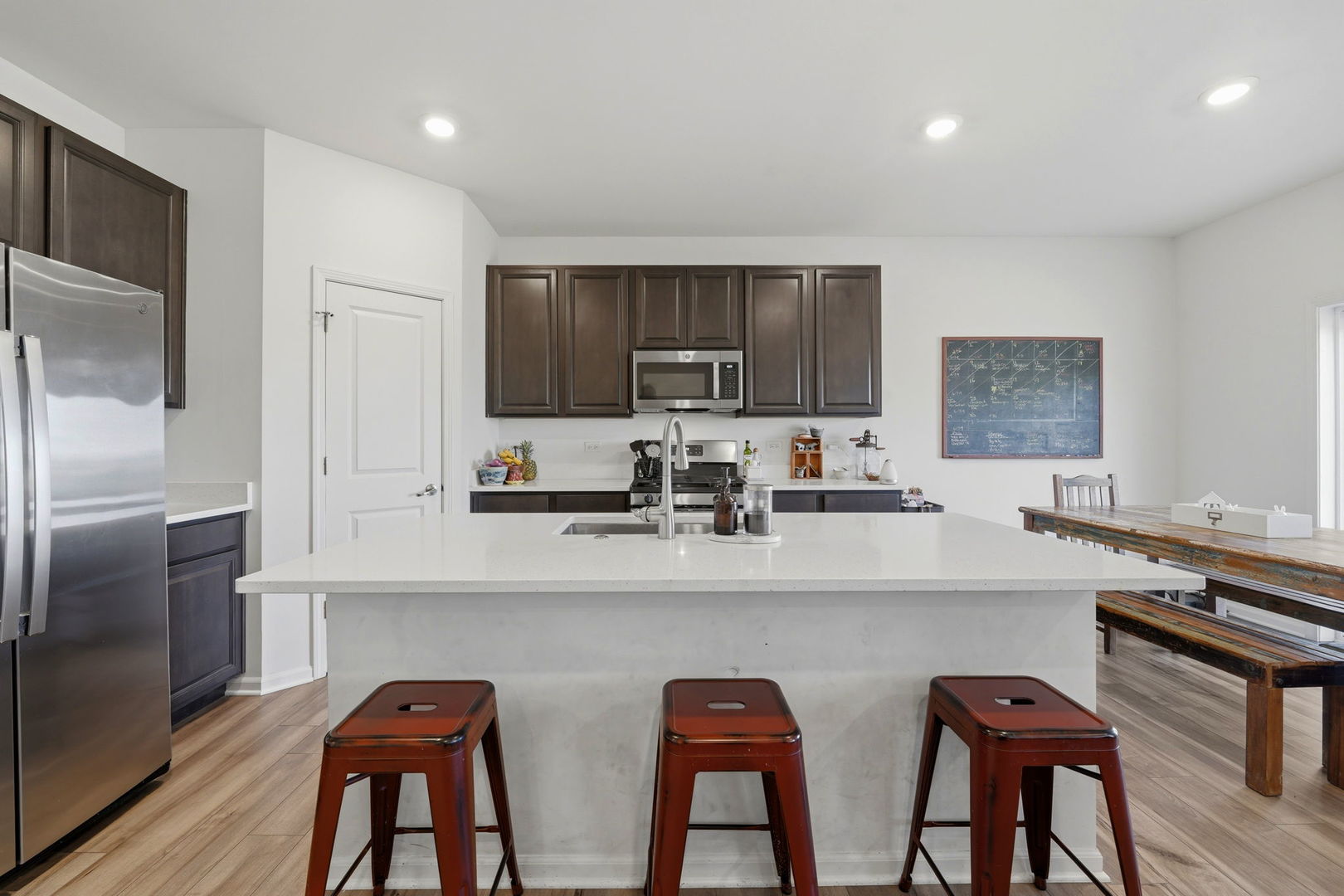 8515 Rosehall Drive, Joliet, IL 60431