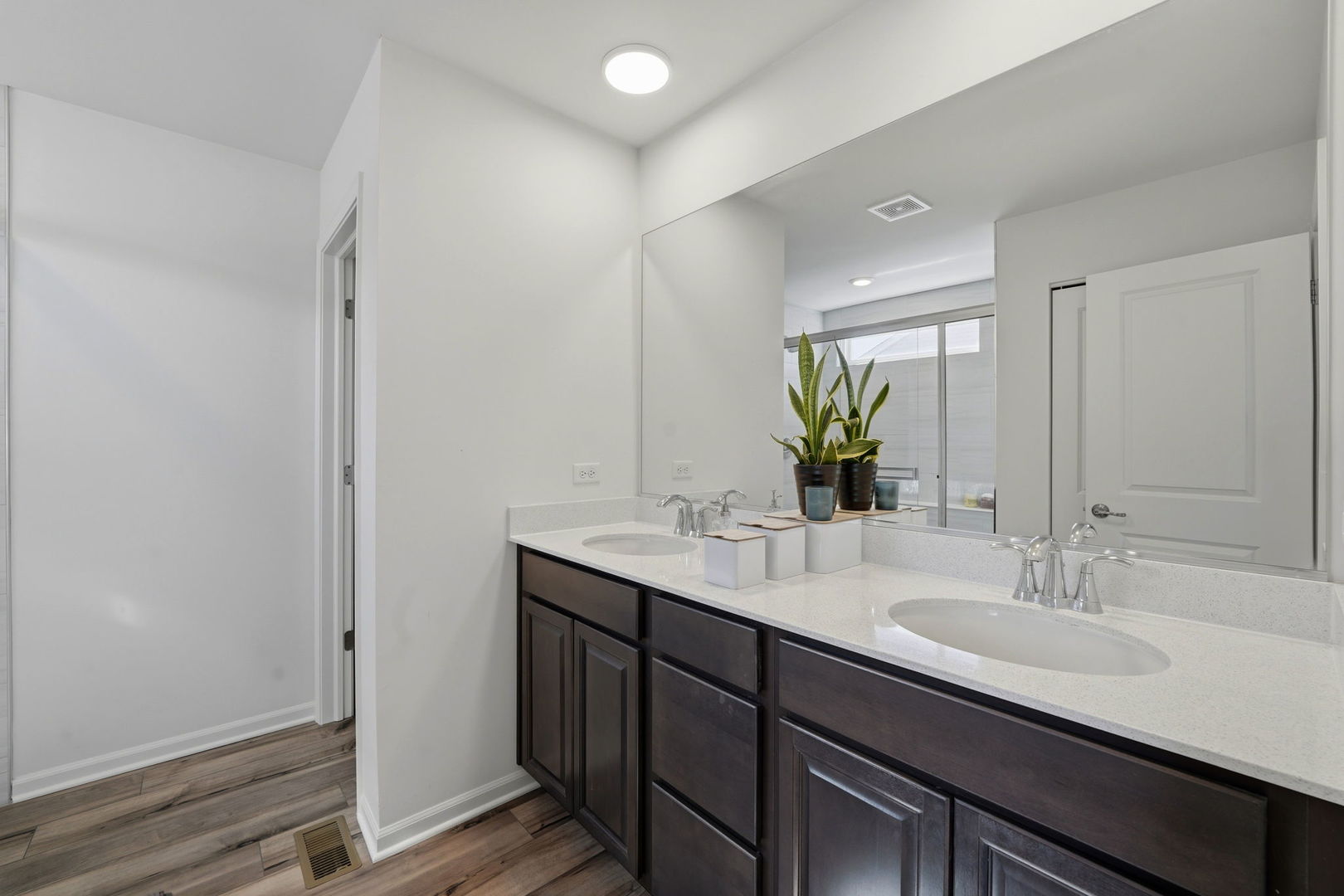 8515 Rosehall Drive, Joliet, IL 60431