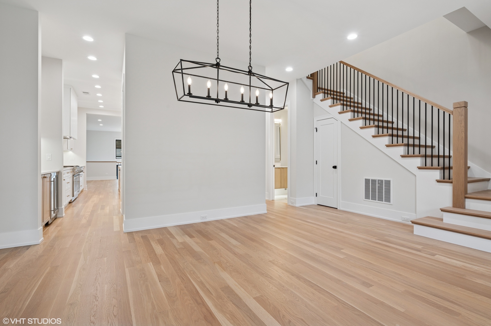 3920 N Bell Avenue, Chicago, IL 60618