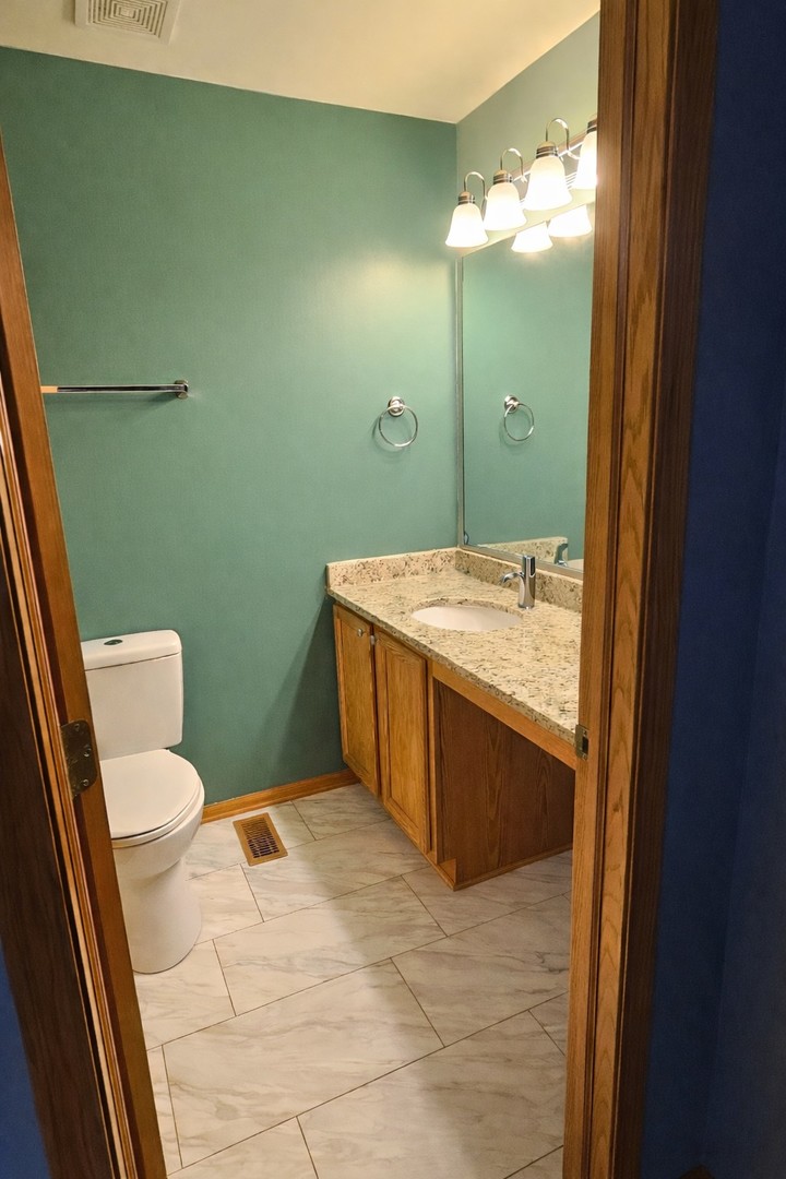 6212 Blue Ridge Drive, Plainfield, IL 60586