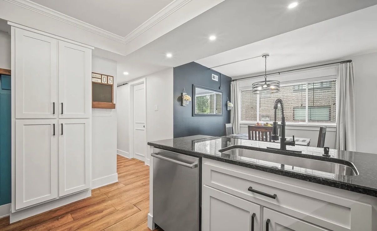 9950 Shady Lane #1B, Orland Park, IL 60462