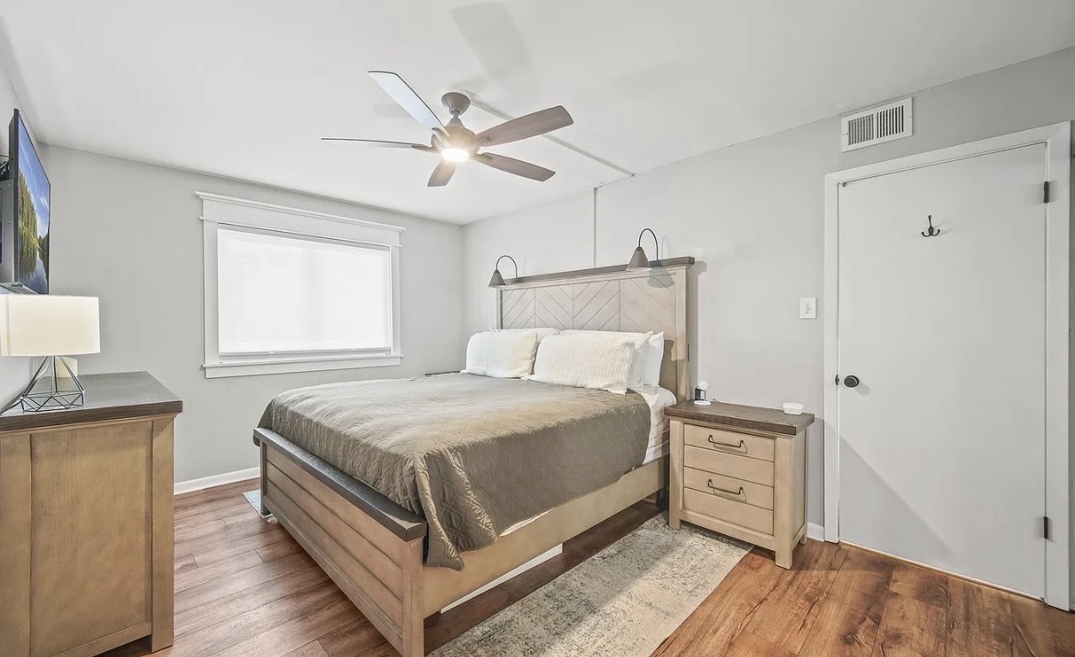 9950 Shady Lane #1B, Orland Park, IL 60462