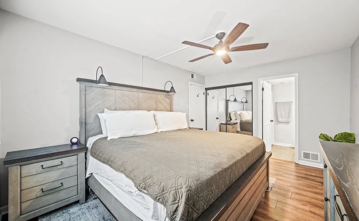 9950 Shady Lane #1B, Orland Park, IL 60462