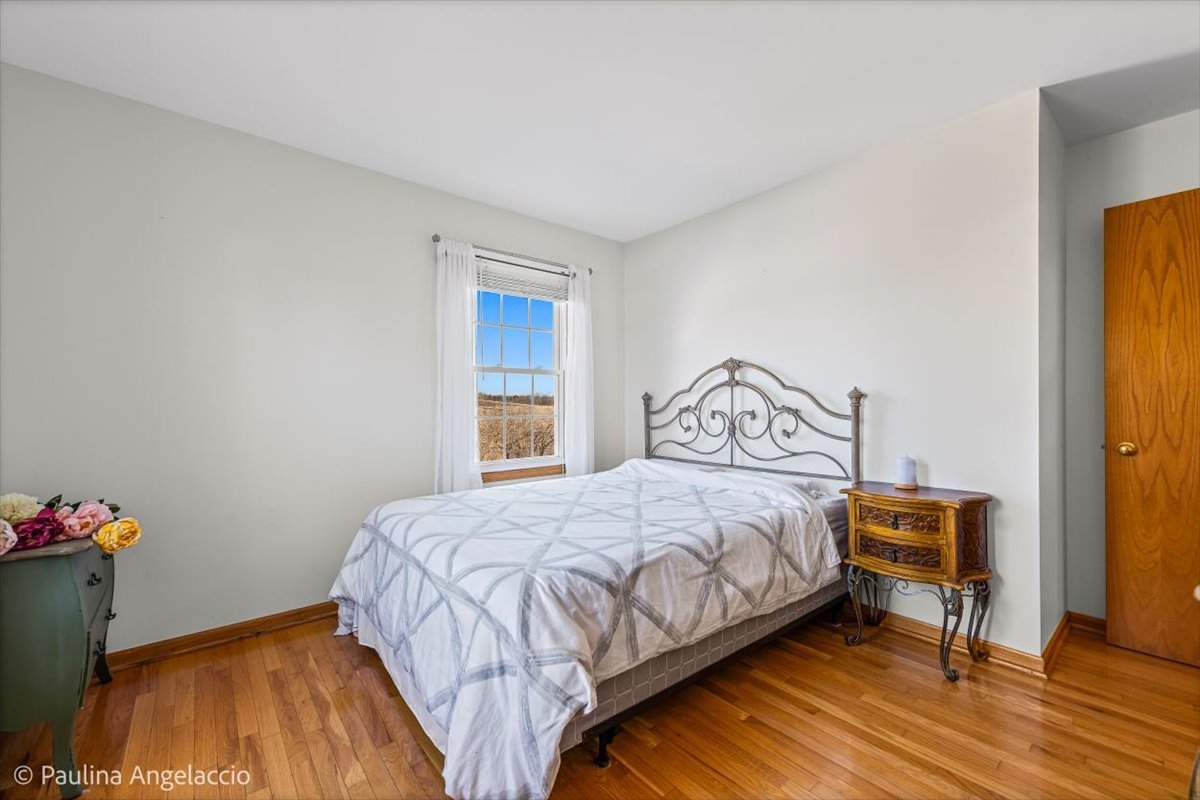 25225 N Virginia Avenue, Lake Zurich, IL 60047