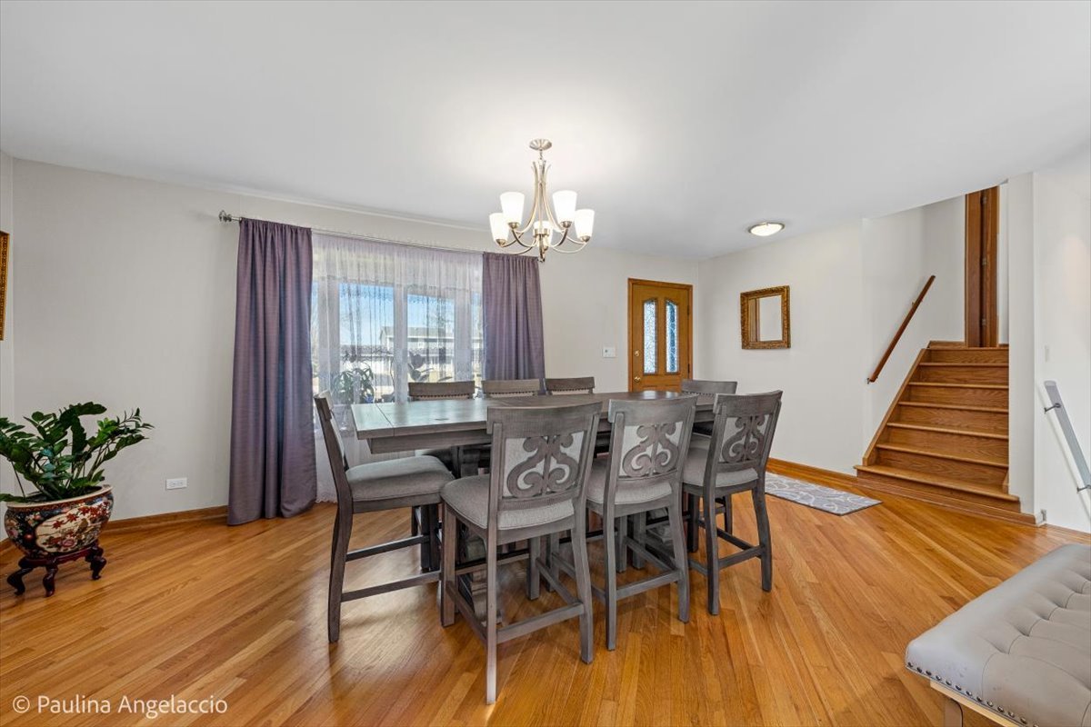 25225 N Virginia Avenue, Lake Zurich, IL 60047