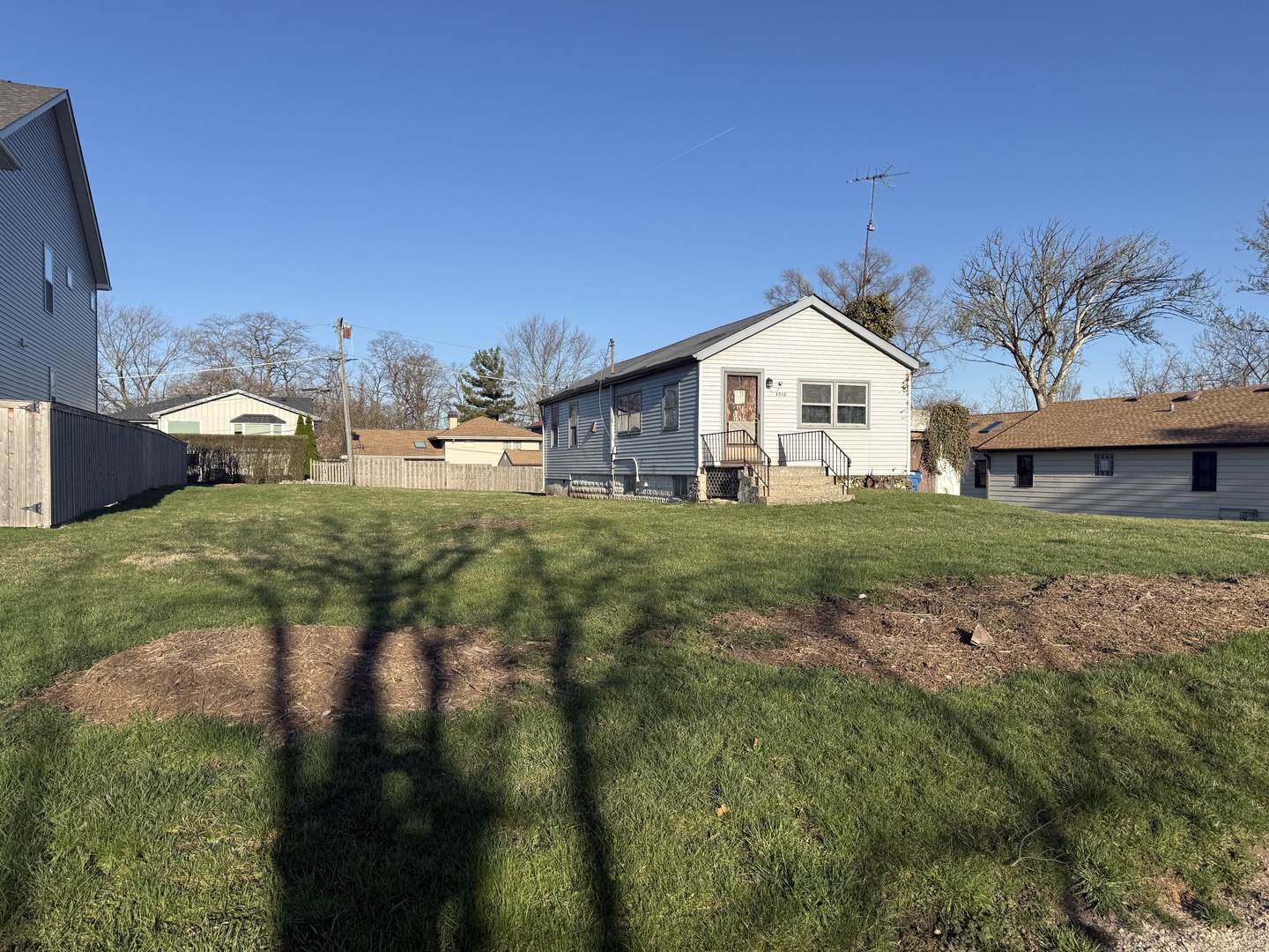 4908 Cross Street, Downers Grove, IL 60515