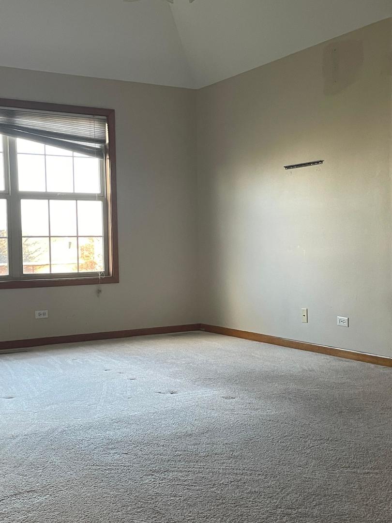 13356 Vicarage Drive, Plainfield, IL 60585