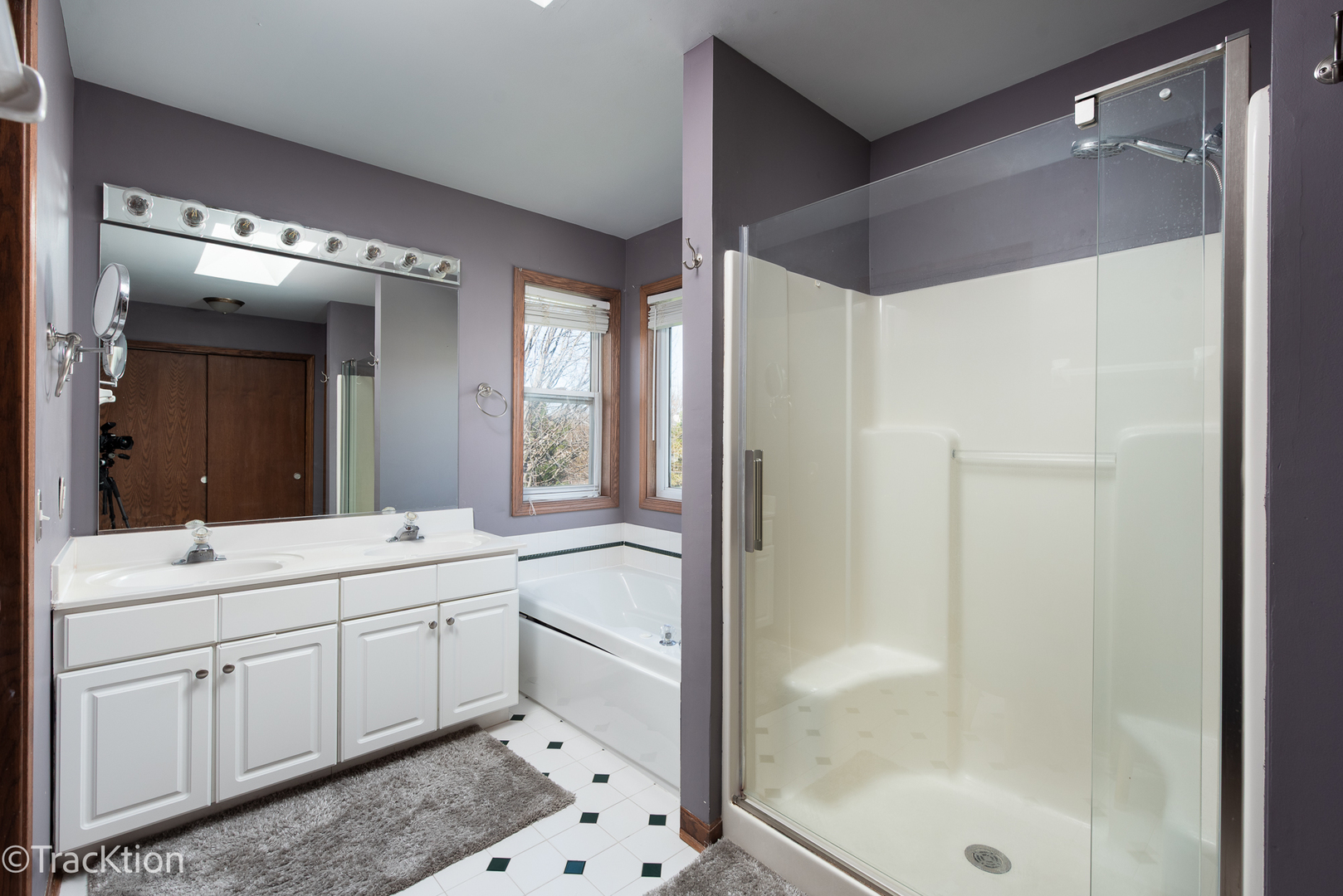 323 Mallard Lane, Sugar Grove, IL 60554