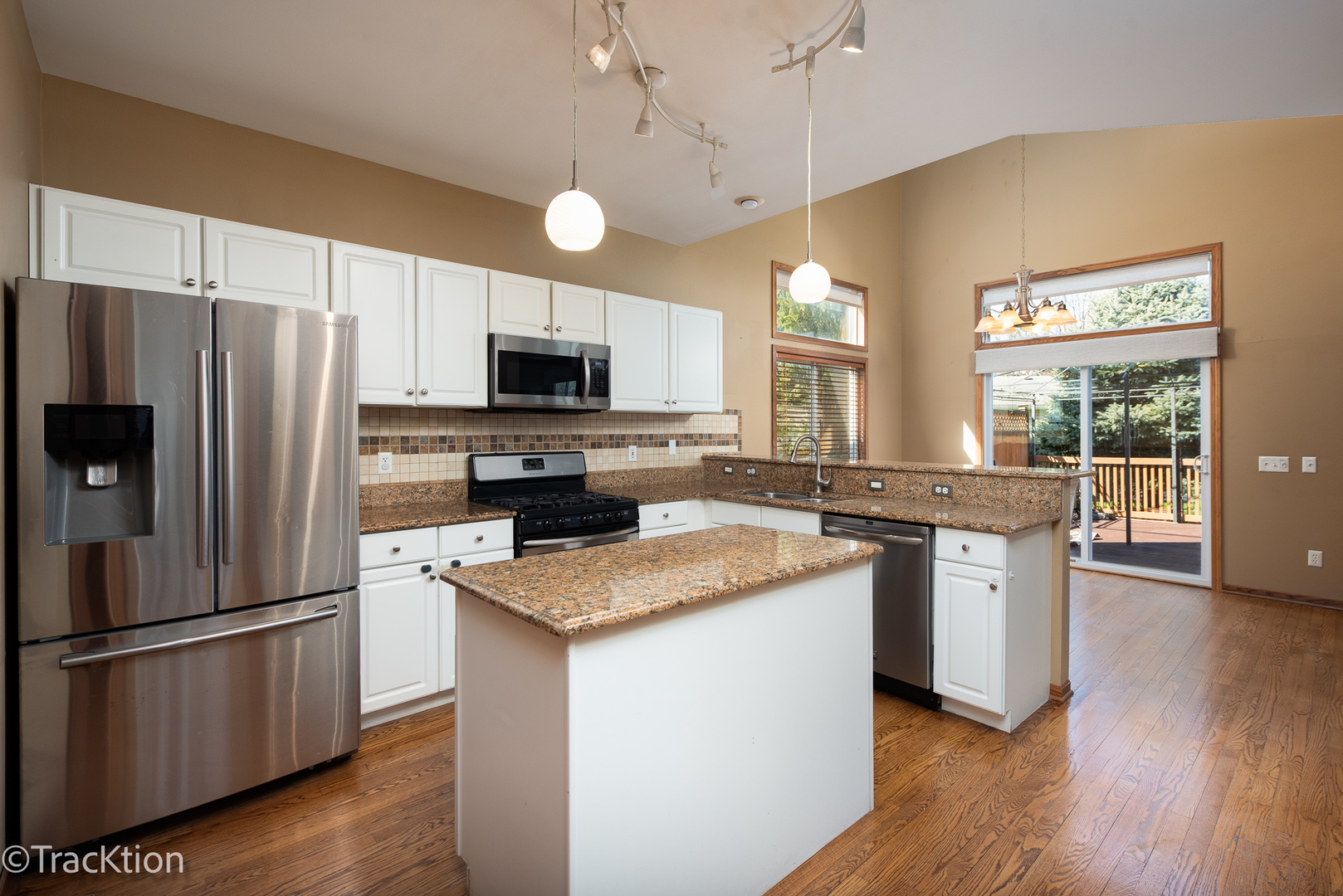 323 Mallard Lane, Sugar Grove, IL 60554