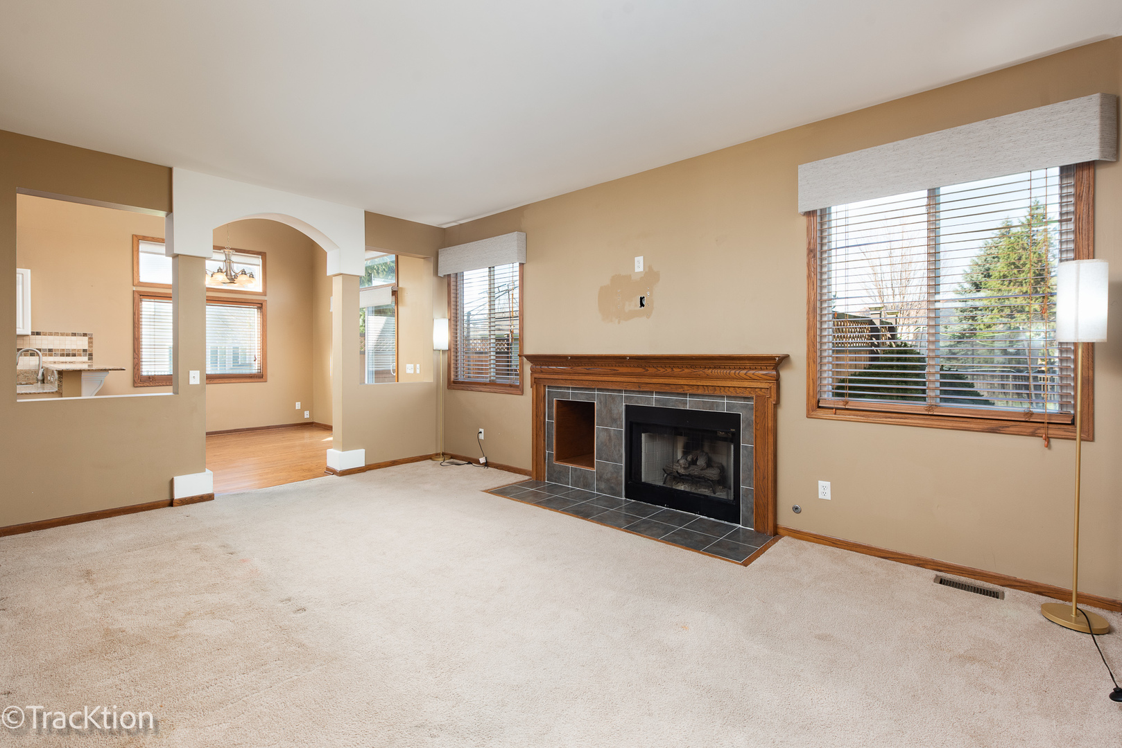 323 Mallard Lane, Sugar Grove, IL 60554