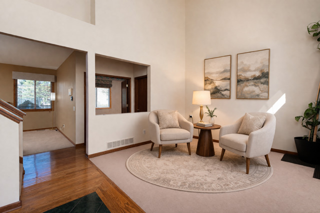 323 Mallard Lane, Sugar Grove, IL 60554