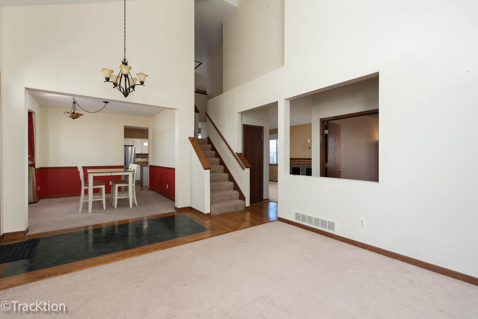 323 Mallard Lane, Sugar Grove, IL 60554