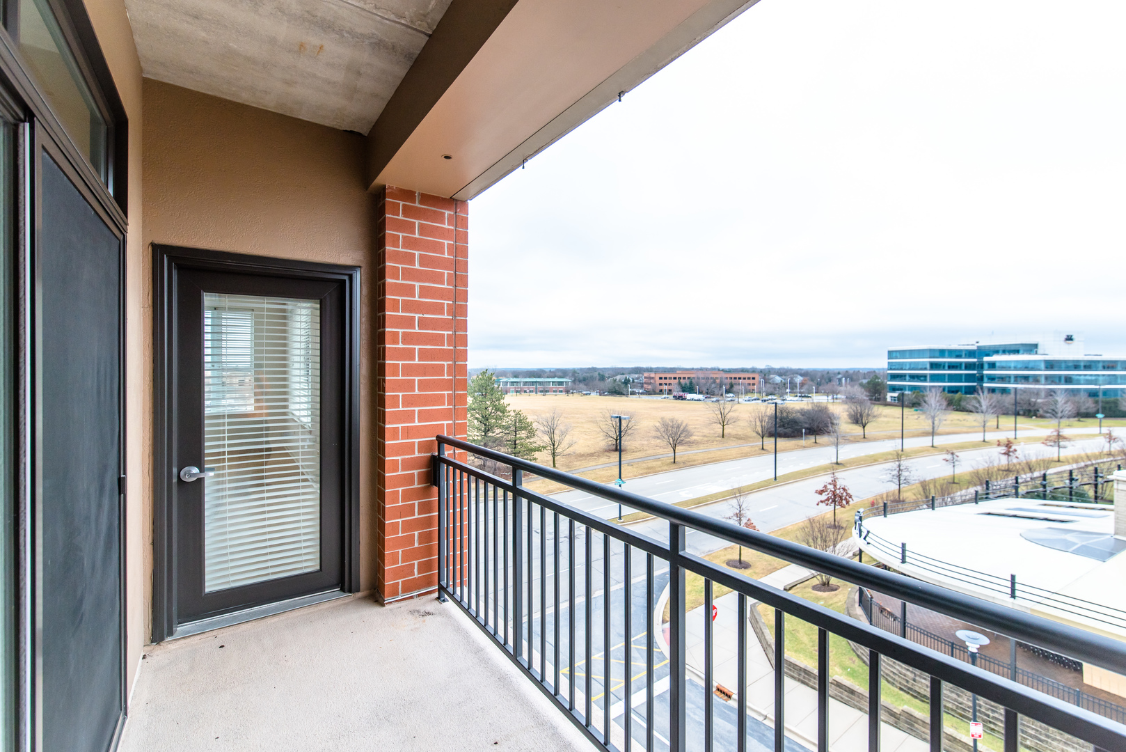 850 Village Center Drive #306, Burr Ridge, IL 60527