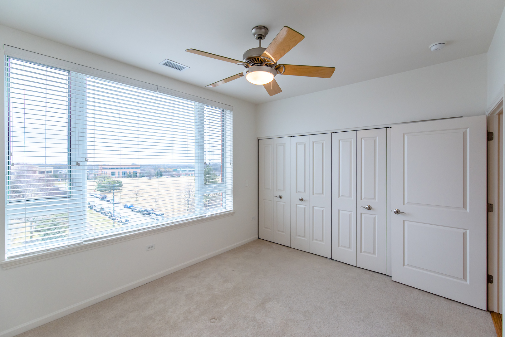 850 Village Center Drive #306, Burr Ridge, IL 60527