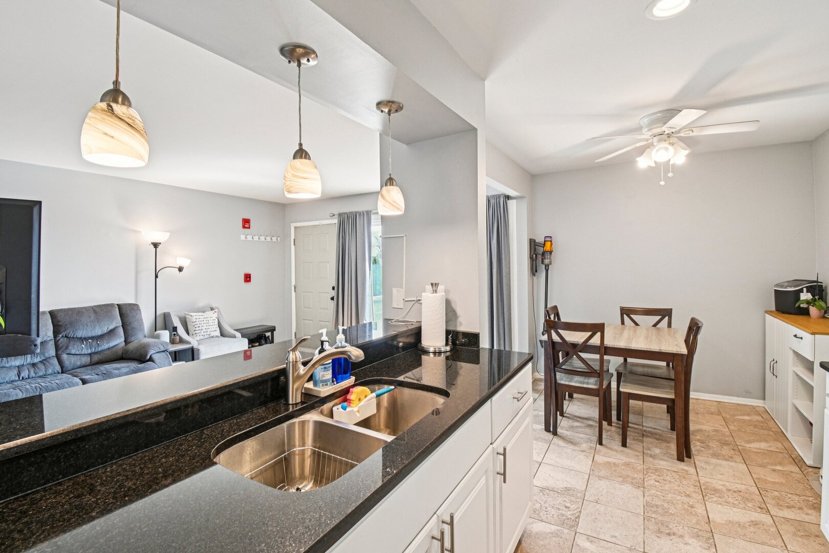 8338 Portsmouth Drive #B, Darien, IL 60561